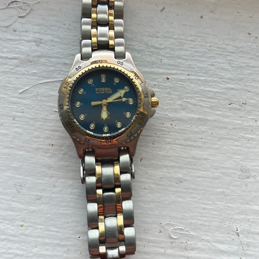 Women’s fossil watch